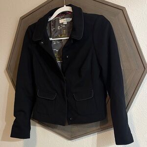 Boden black short coat blazer with Cityscape Lining snap closure pockets size 6